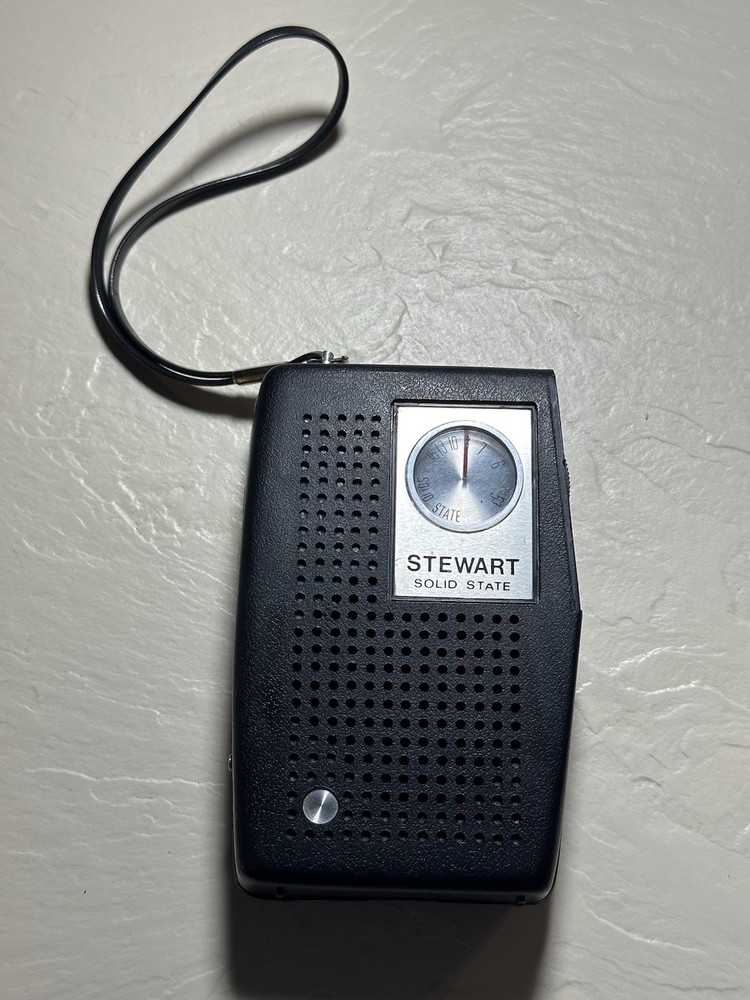 Stewart De Luxe Solid State Radio Vintage