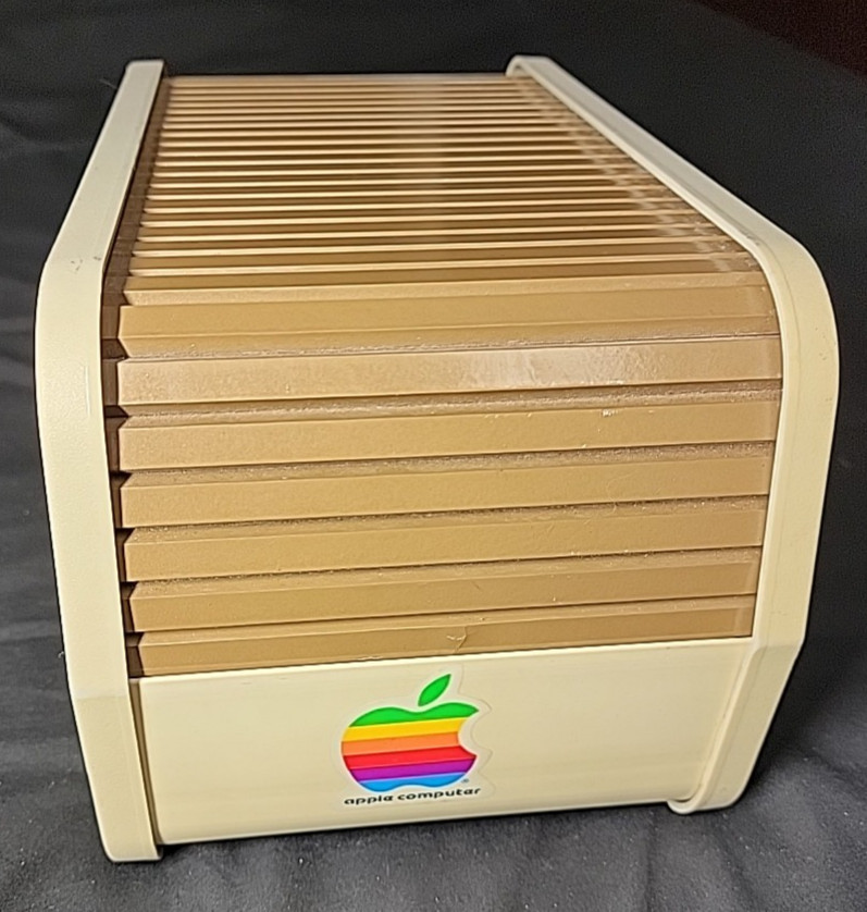 Vintage 1983 MicroComputer Accessories 5.25" Floppy Disk Holder Apple Computer