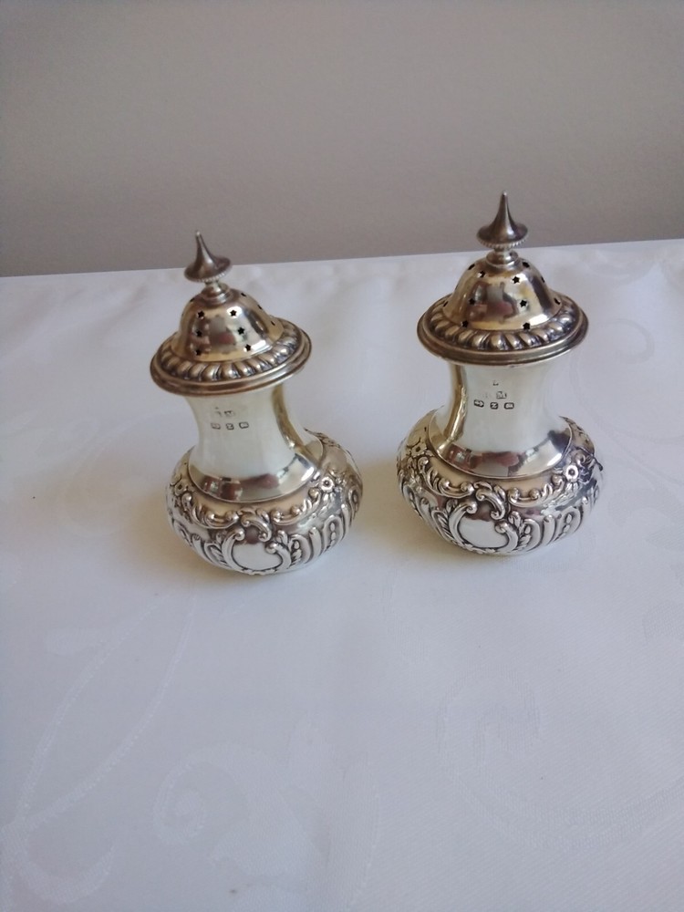 84.9g 1899 Birmingham Sterling Silver Casters, H M