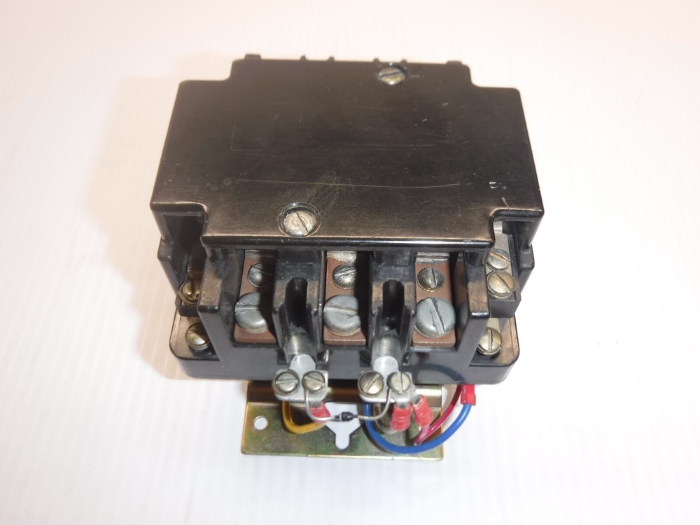 Unbranded CAT-2160 B730JA Pole Contactor