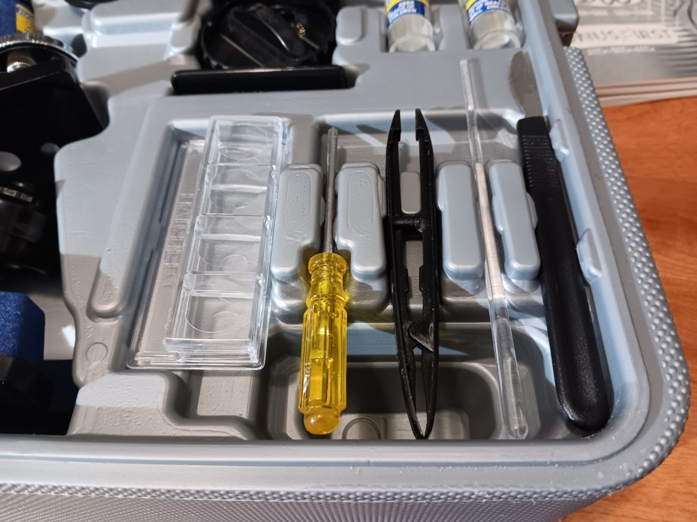 Konus KonuScience Zoom Microscope w/Projector Accessory Kit & Carrying Case