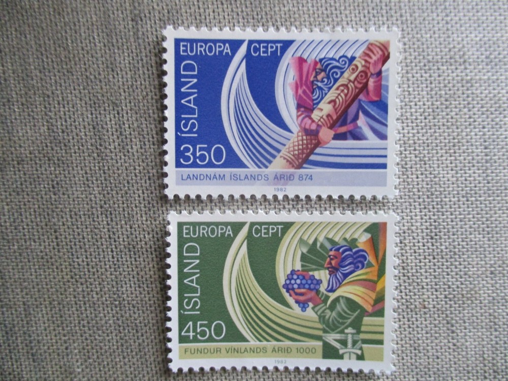 Iceland, Scott# 554-555, MNH