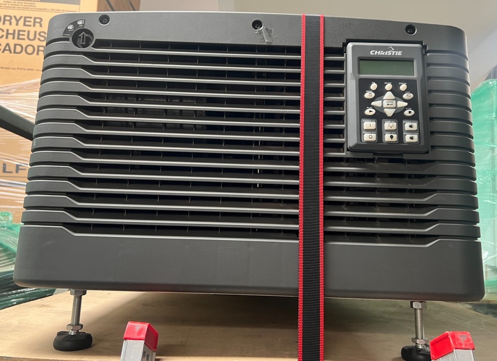 Christie CP2000-ZX Projector
