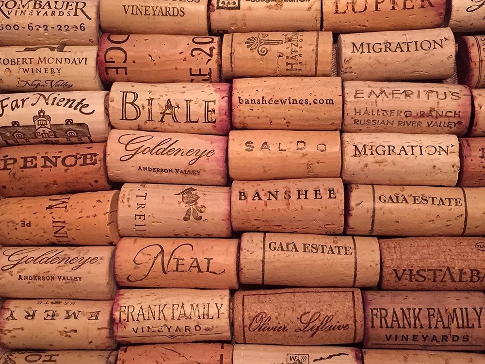 Assorted Eco-Friendly Wine Corks - 50 Count for Creative Crafting Projects