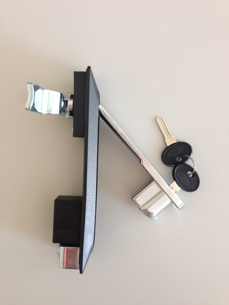 Swing Handle Lock / Latch Keyed Alike