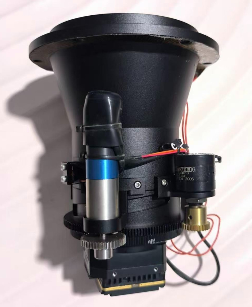 GUIDE thermal imaging module PLUG417G with Motorized zoom lens