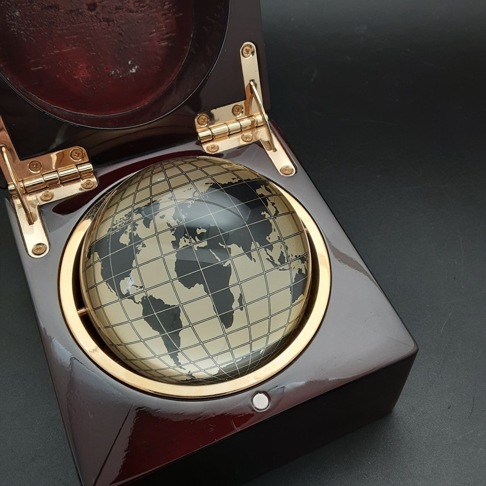 Mahogany THINGS REMEMBERED Glass Globe Spherical Clock Box 2005