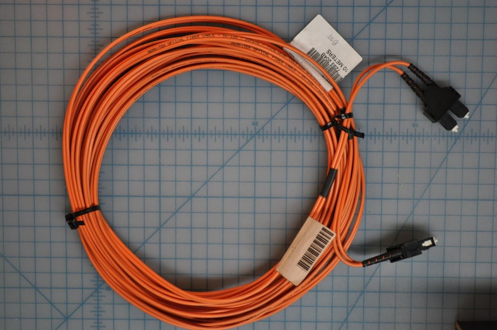 IBM  Fiber Optical Cable 10 MTS 16G5708