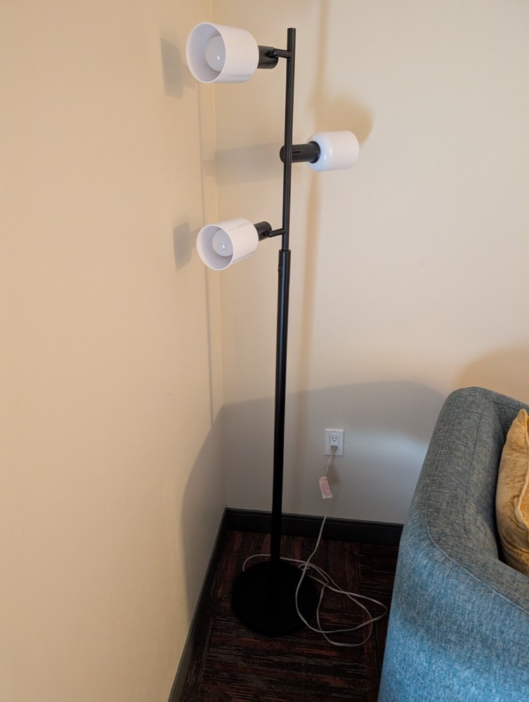 Floor Lamp Hampton Inn spec GR-203 Black