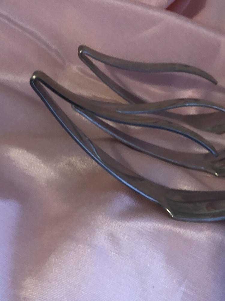 Curvware Knife Fork Spoon Silverware 18/10 Stainless Italy