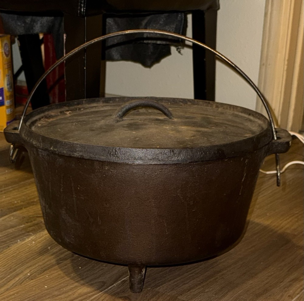 Vintage Cast Iron Three-Legged Pot with Lid And Handle #12