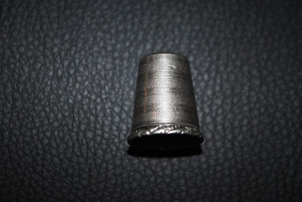 old thimble (silver 830 test)