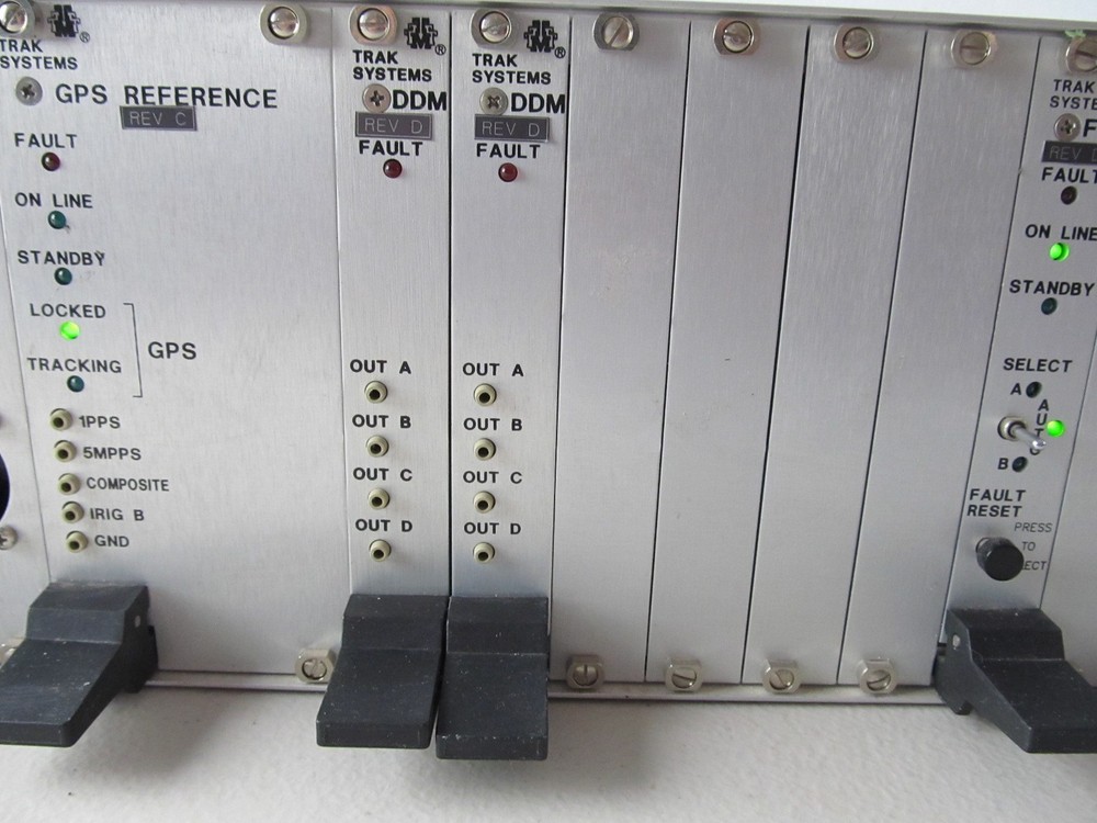 Trak Systems Model 9100-9 GPS Time Standard