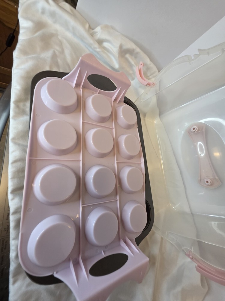 Cupcake Caddy Pink Tier Clear Dome W Lock Clips & Handle