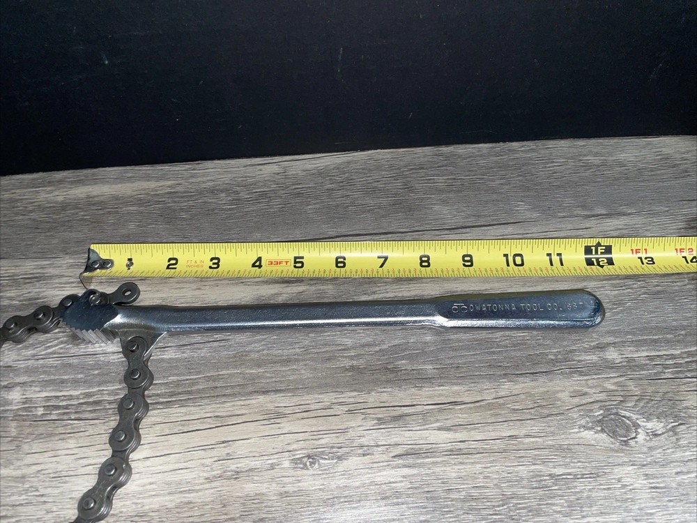 OTC Tools chain Pipe Wrench, no. 887 Owatonna Tool Co.