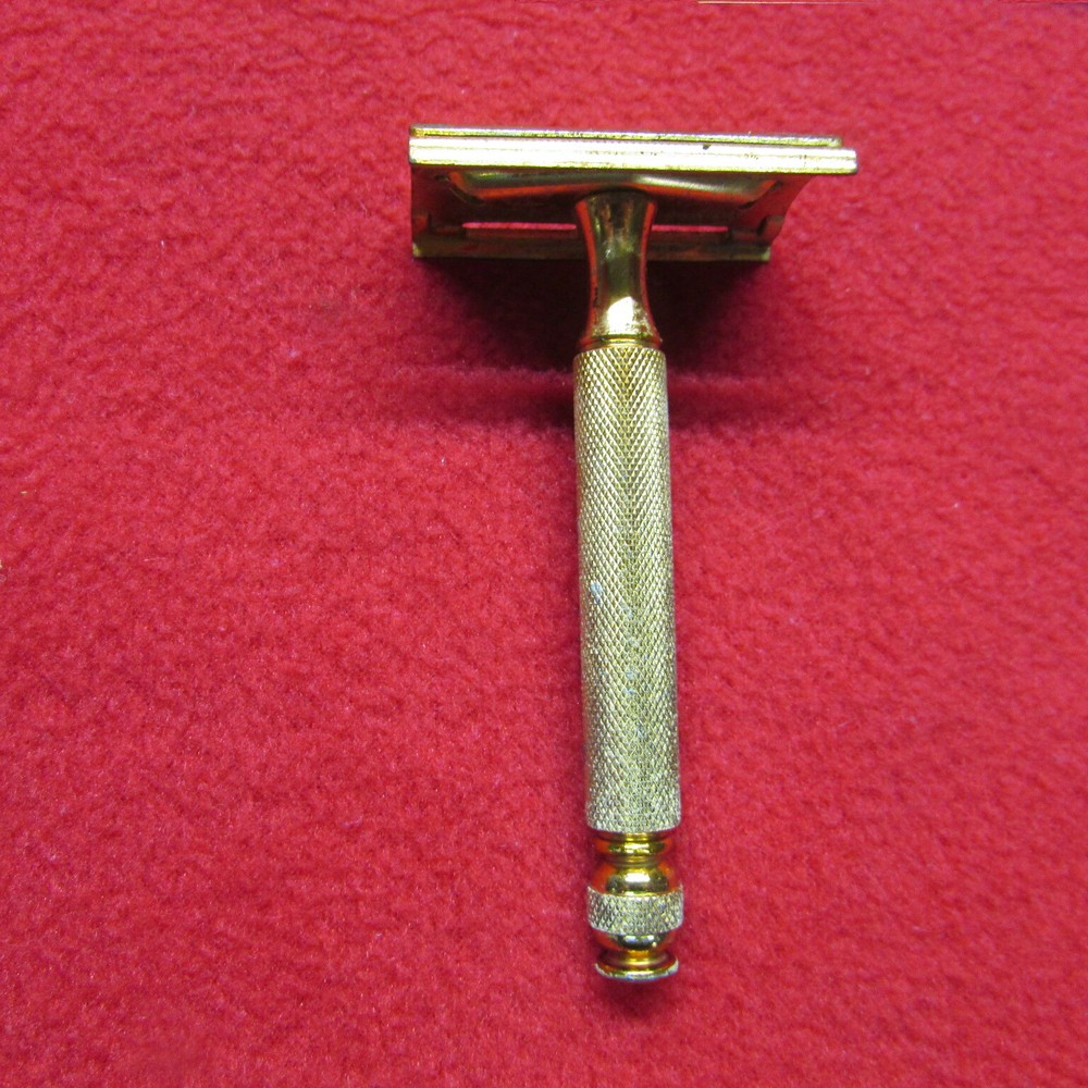Gillette Gold Tech Safety Razor W / Box