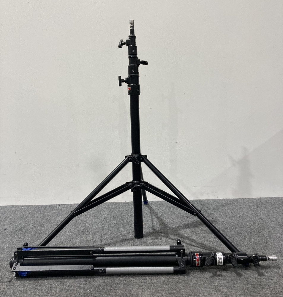 Kino Flo Diva Lite 400 DIV-400-120U Lighting Systems Complete Light Kit