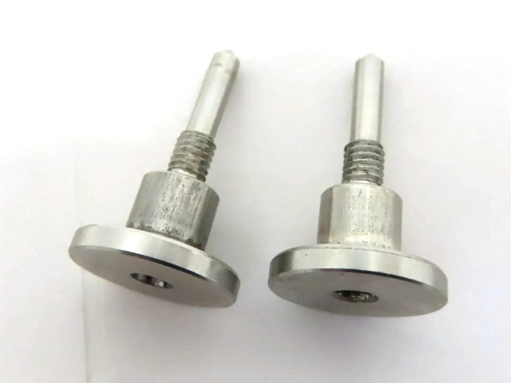 Apple Cinema A1083 Display 30" Mount display Screw Set
