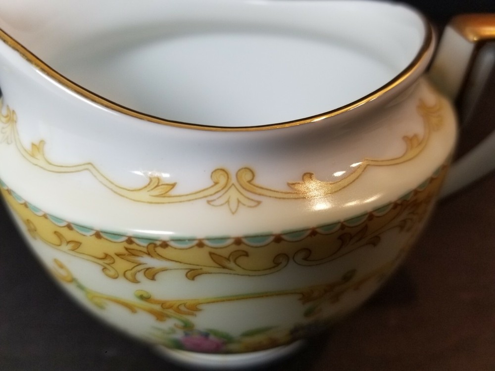 Mimi By Noritake Creamer 3 1/4" Scrolled top