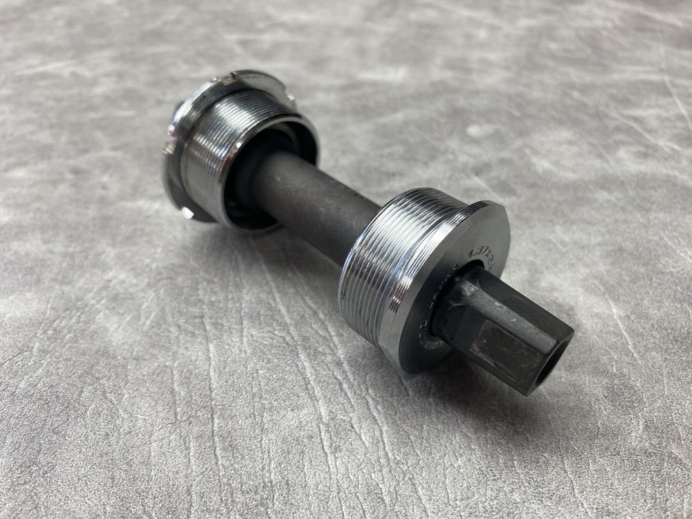 Shimano 600 Arabesque English/BSA Bottom Bracket