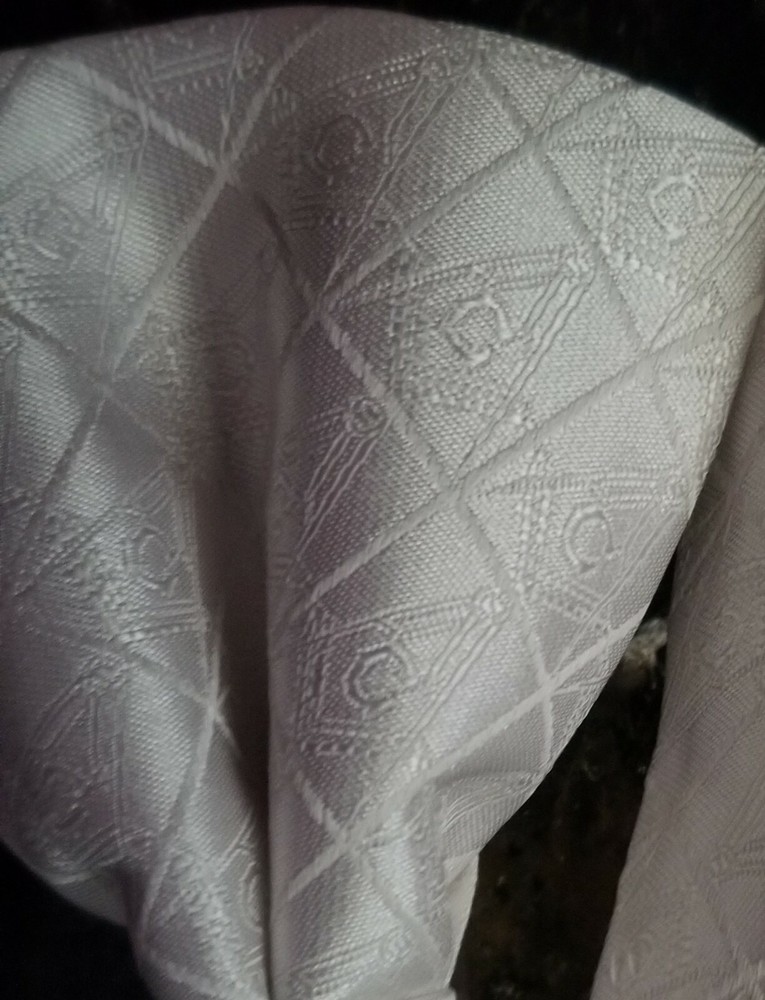 Bow Tie White with hidden Square and Compass Masonic Mason