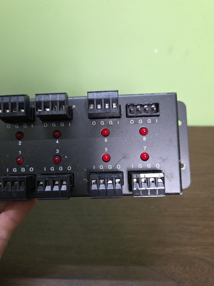 XANTECH RT8 ADDRESSABLE IR ROUTER