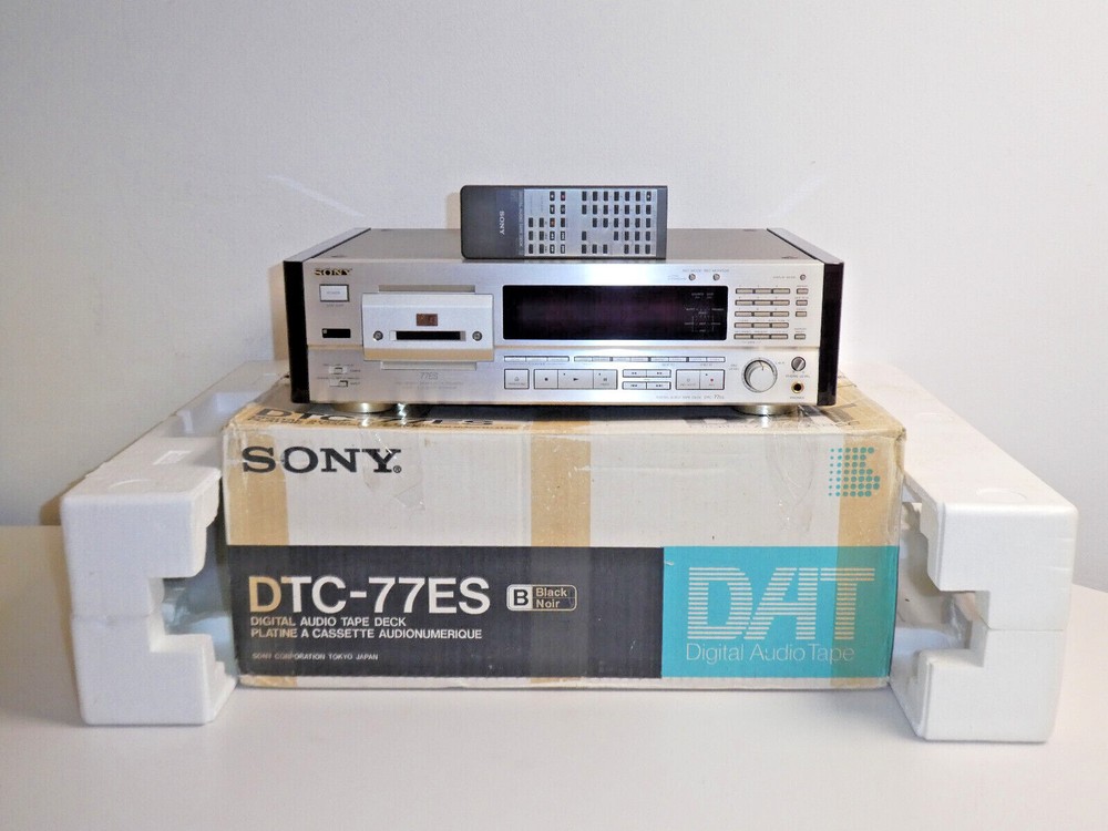 Sony DTC-77ES high-end DAT recorder champagne original packaging, 110 V, serv...