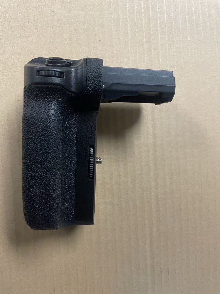 Battery grip Fits: SONY A9/A7RIII