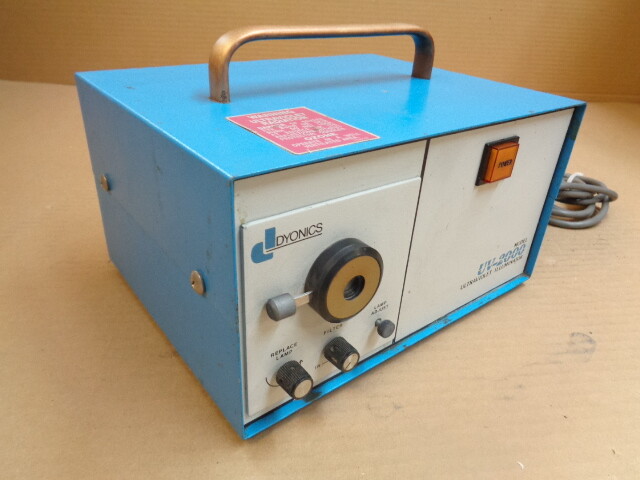 Dyonics UV-2000 2212 Ultraviolet Illuminator Light Source - NO BULB
