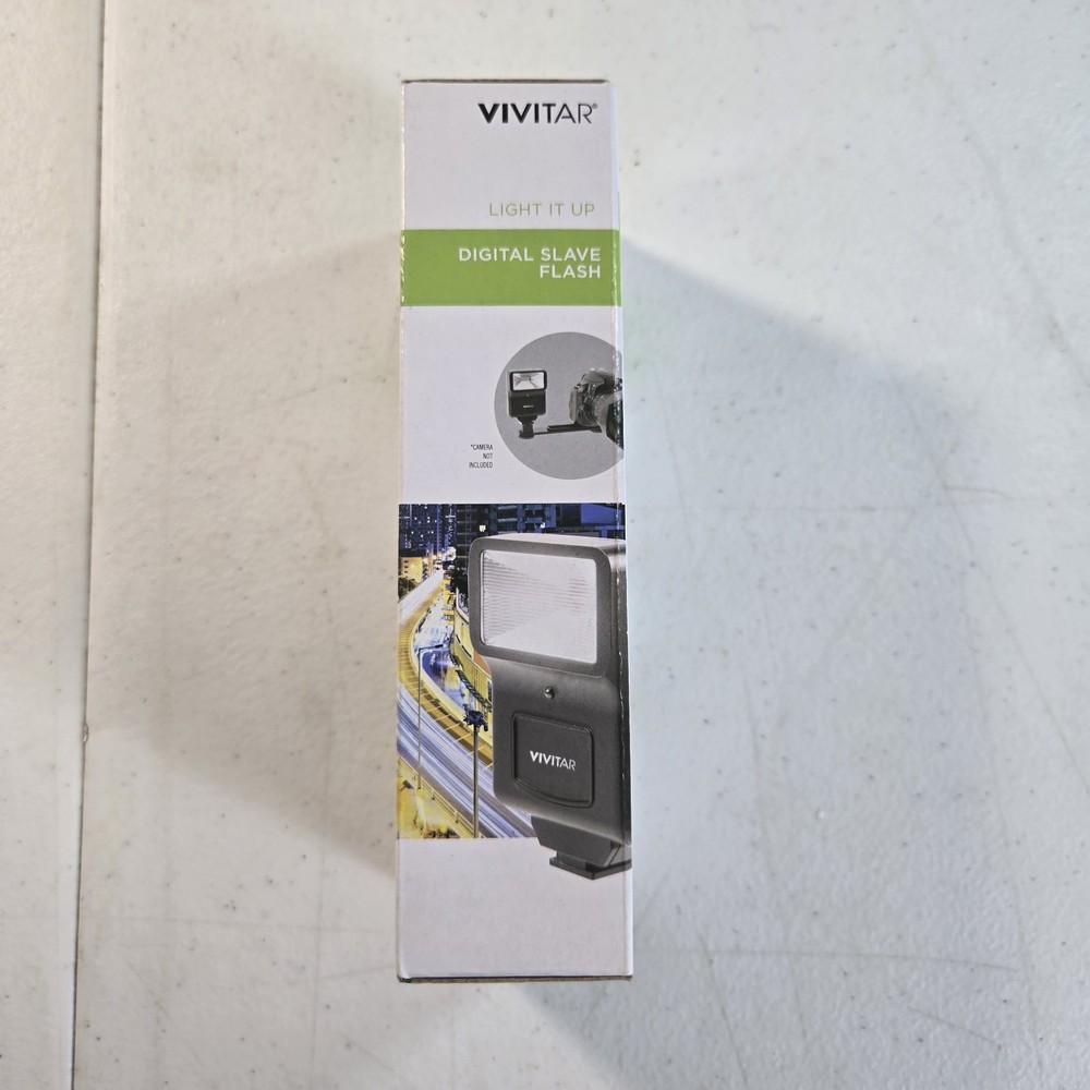 Vivitar Light It Up Digital Slave Flash With Bracket NIB