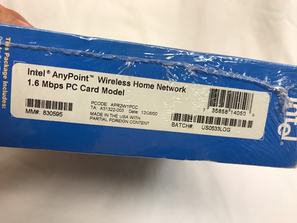 Sealed Box Intel AnyPoint Wireless Home Network 1.6M PC Card Adapter