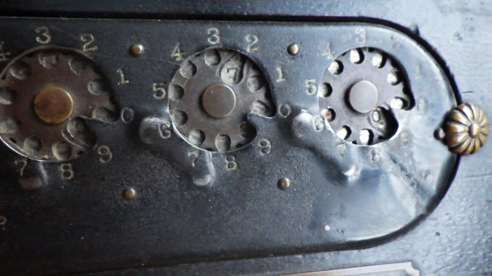 The CALCULATOR COMP -Antique Mechanical Adding Machine -Rare Original Stylus