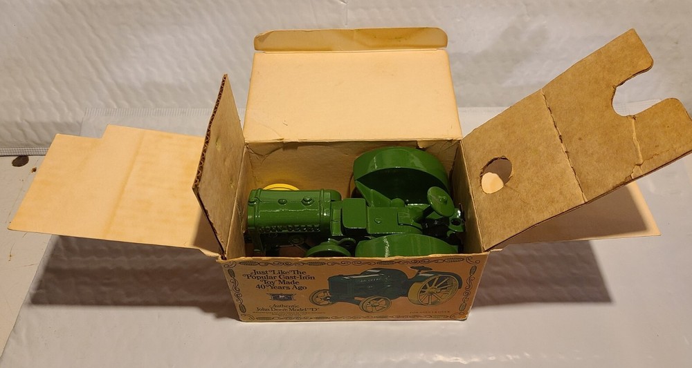 John Deere Authentic Ertl Model D Tractor