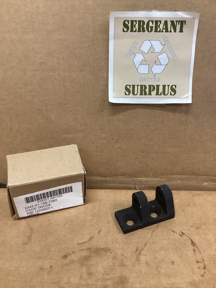 hinge windshield LH/HMMWV