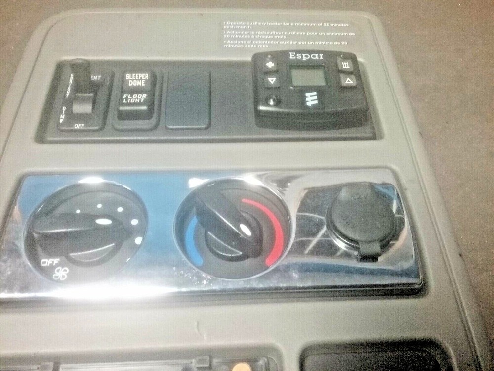 INTERNATIONAL SLEEPER CONTROL PANEL XS546535