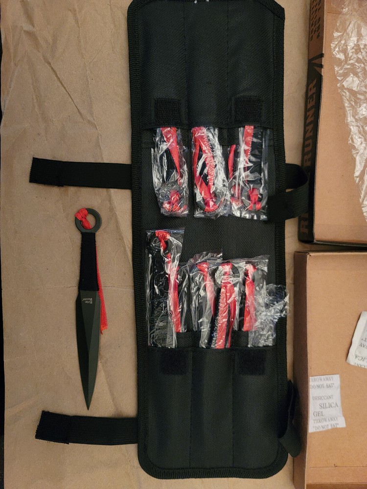 RIDGE RUNNER 12-PIECE THROWING KNIFE SET WITH CASE - NEW, OPEN BOX