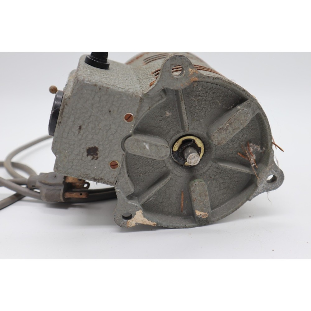 Vintage Adjust-A-Volt Variac Variable Autotransformer 115V Input 0-130V Output