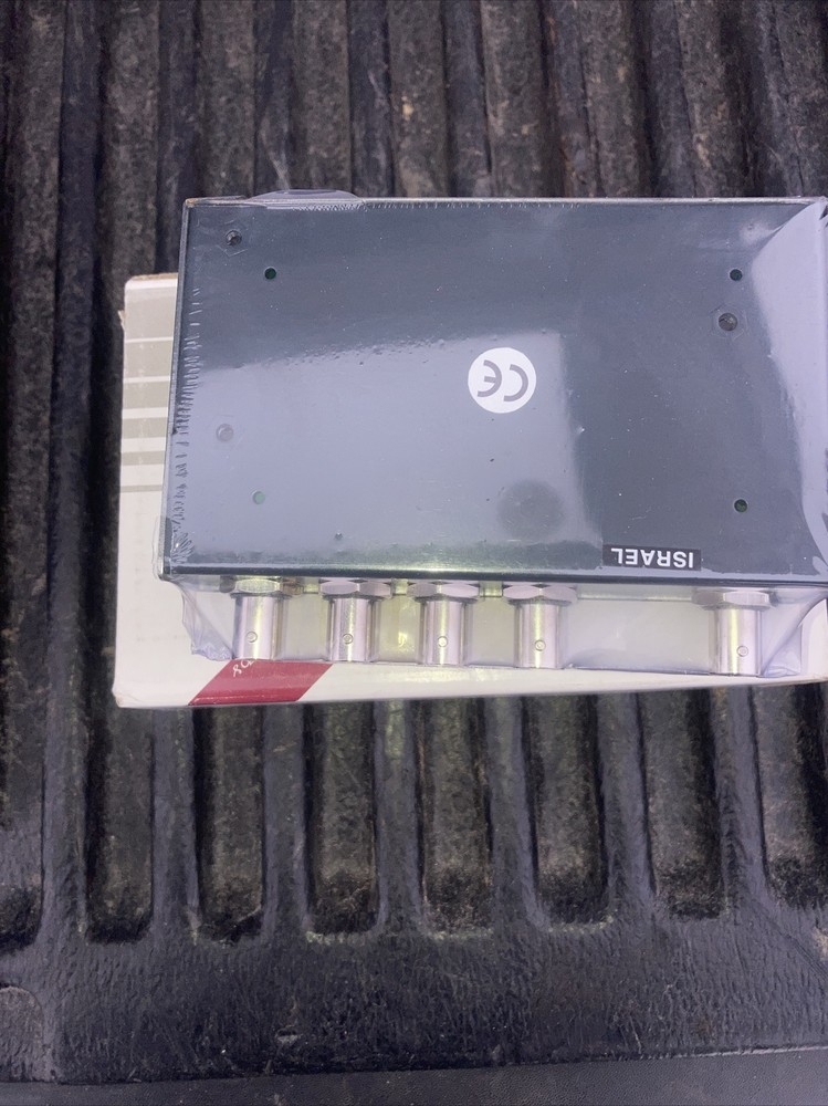 Kramer Electronics RP-104 1:4 Differential Video Line Amplifier