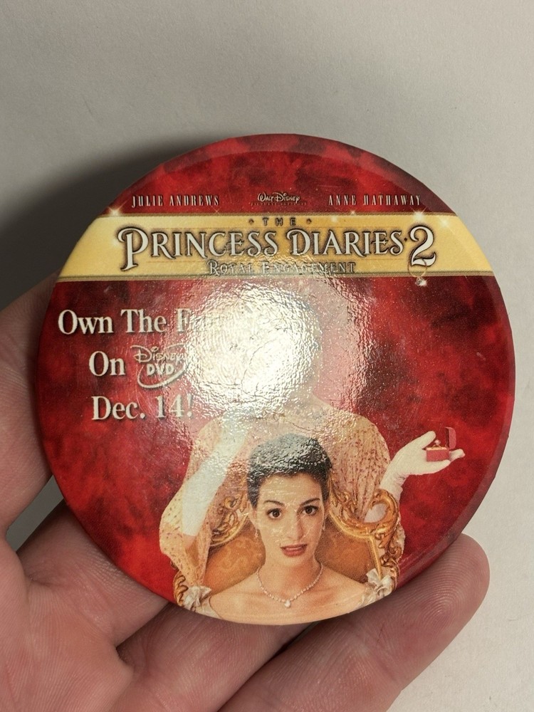 2004 Princess Diaries 2 Royal Engagement Pinback Button rare original