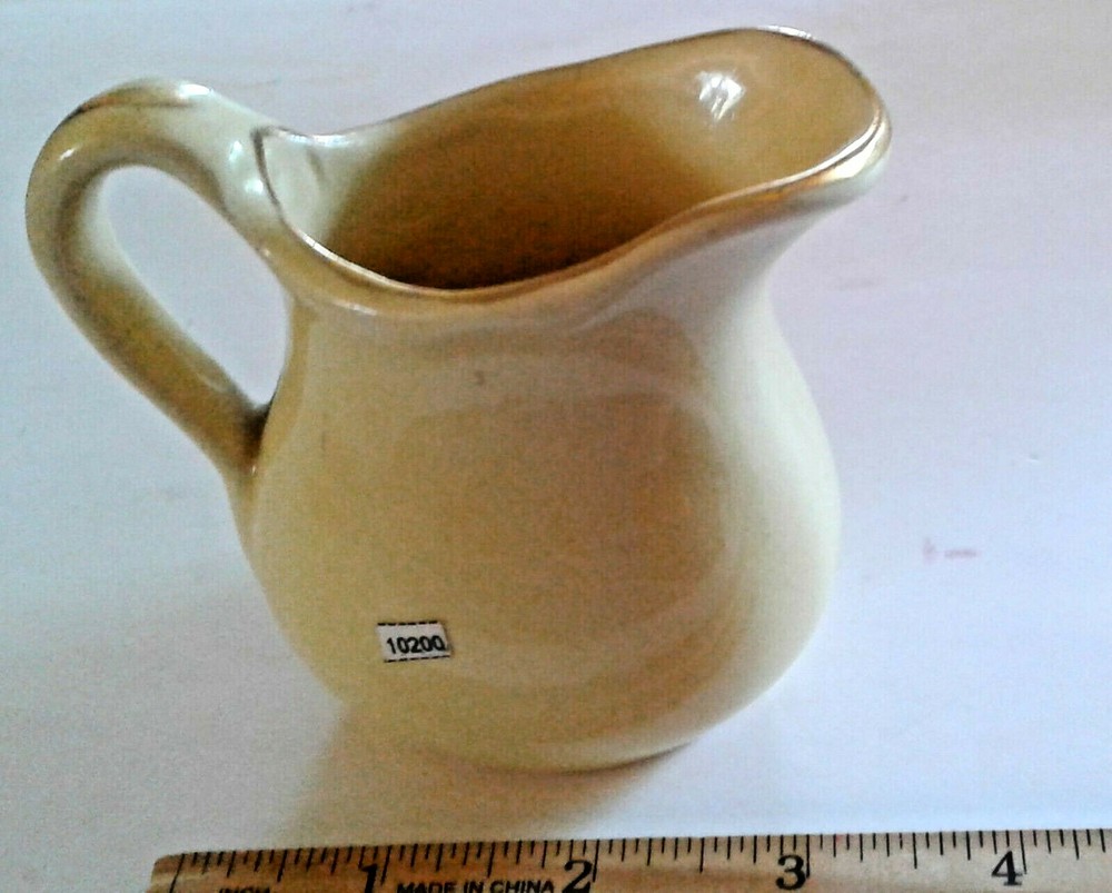 Ganesville Pottery Pitcher / Creamer