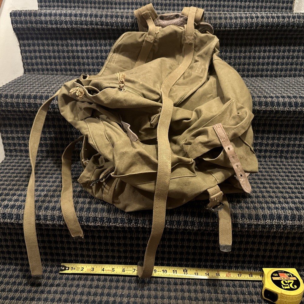 1942 US. Military Issued Back Pack, Siegmund Werner LTD. VG+