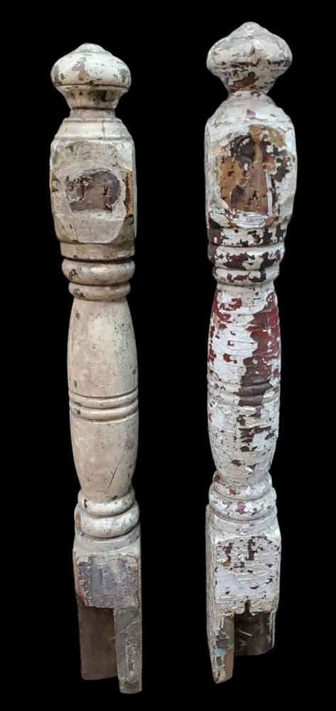 Pair Of Newel Posts *GAM0200
