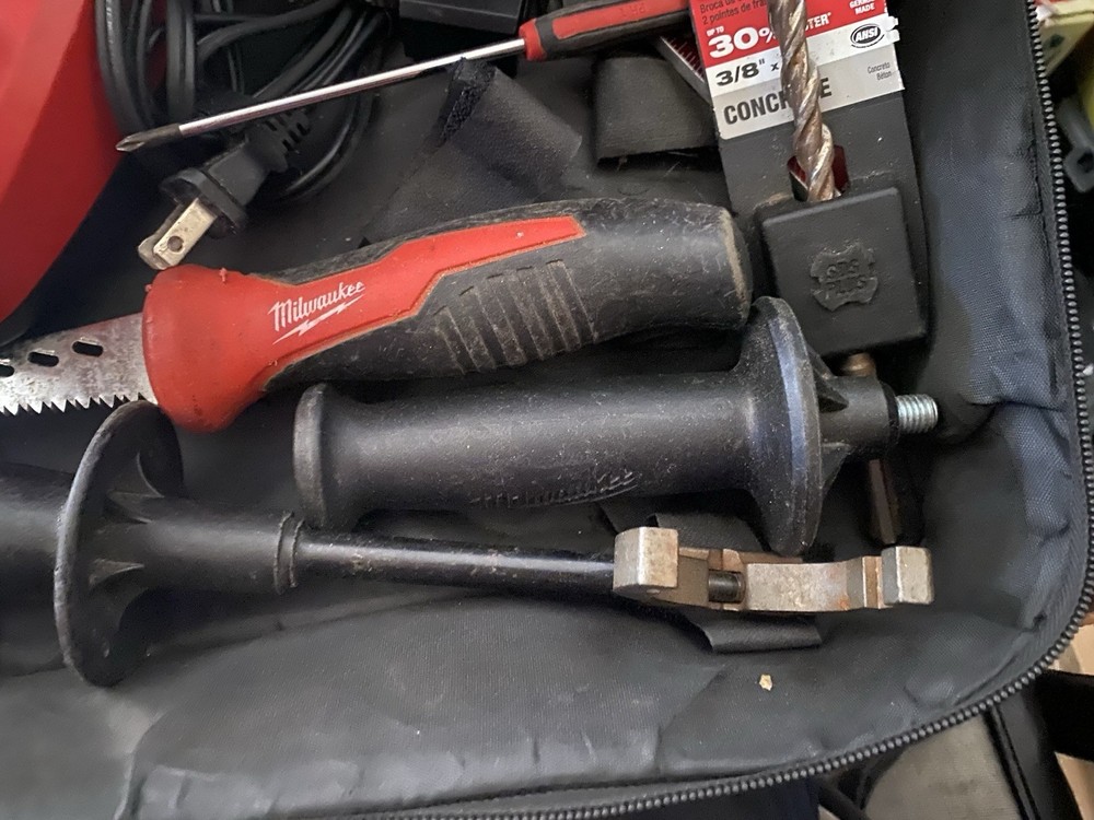 Milwaukee M12 Bag Of tools