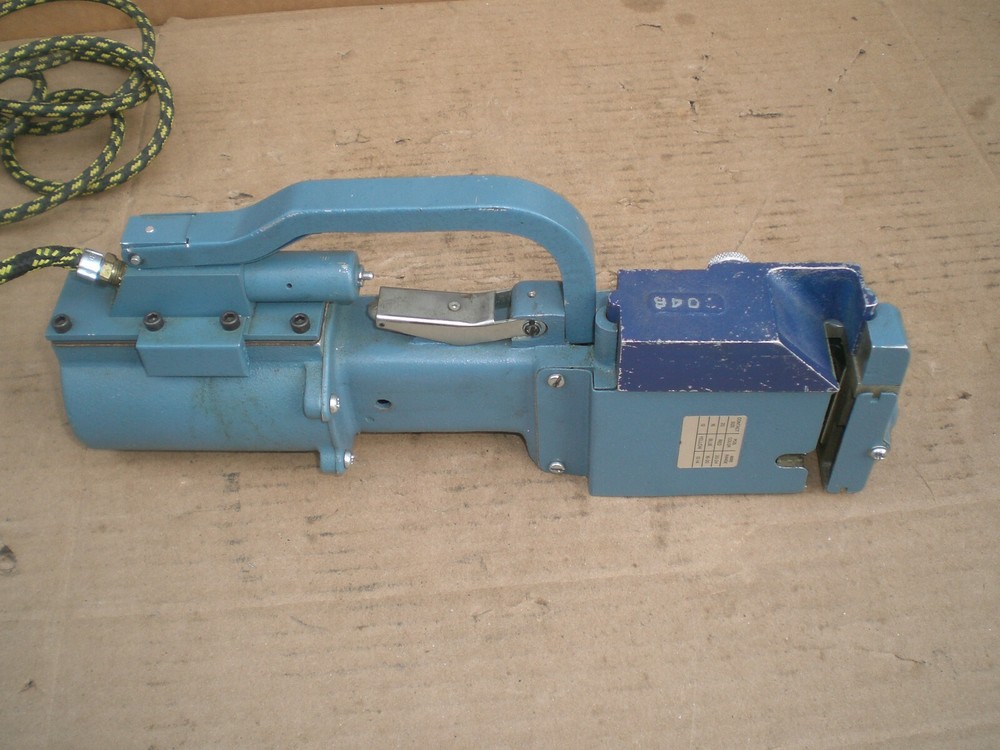 Winchester Electronics pneumatic terminal crimper