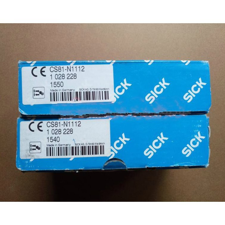 New In Box SICK CS81-N1112 Color Sensor