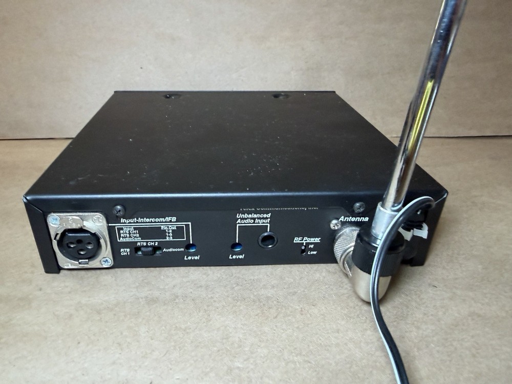 Telex RadioCom TT-44 Synthesized Wireless IFB Transmitter Powers On UNTESTED