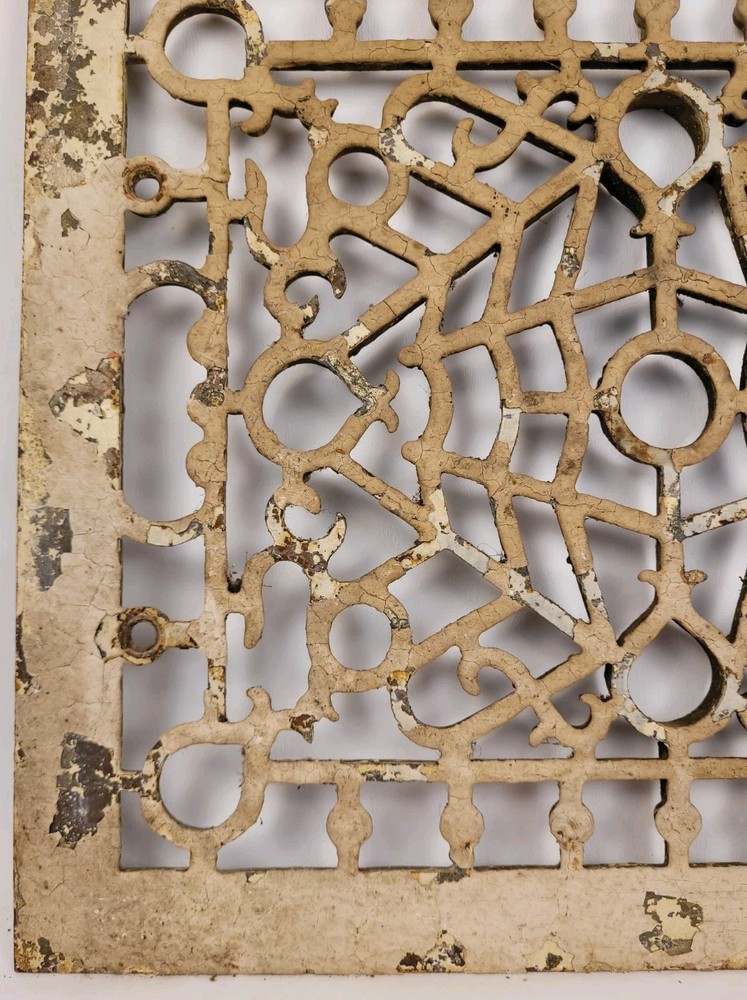 Architectural Industrial Salvage Cast Iron Register Grate, Chippy And Rusty