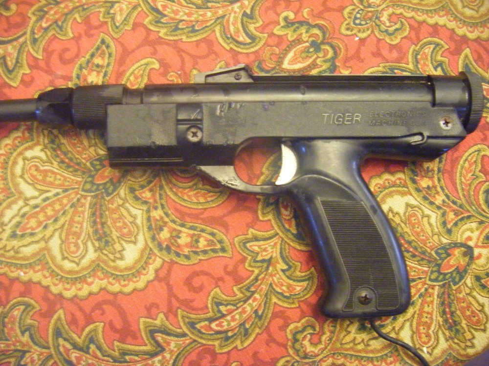 vintage arcade gun Tiger