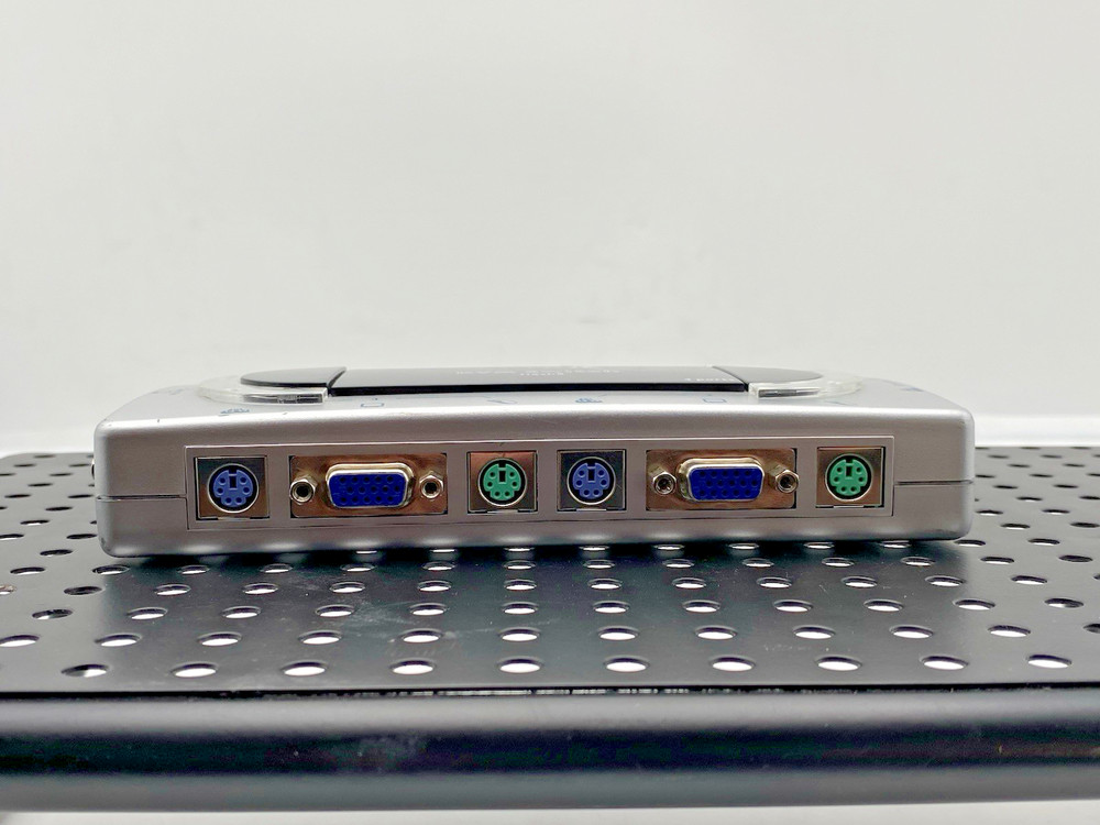 4 Port Compact KVM Switch GX3403