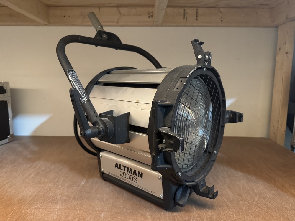 Altman 2000s Fresnel Stage Studio Light